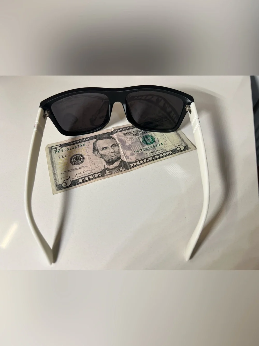 Unisex polarized brand new sunglasses - nuevo - new GG Golden Goods brand
